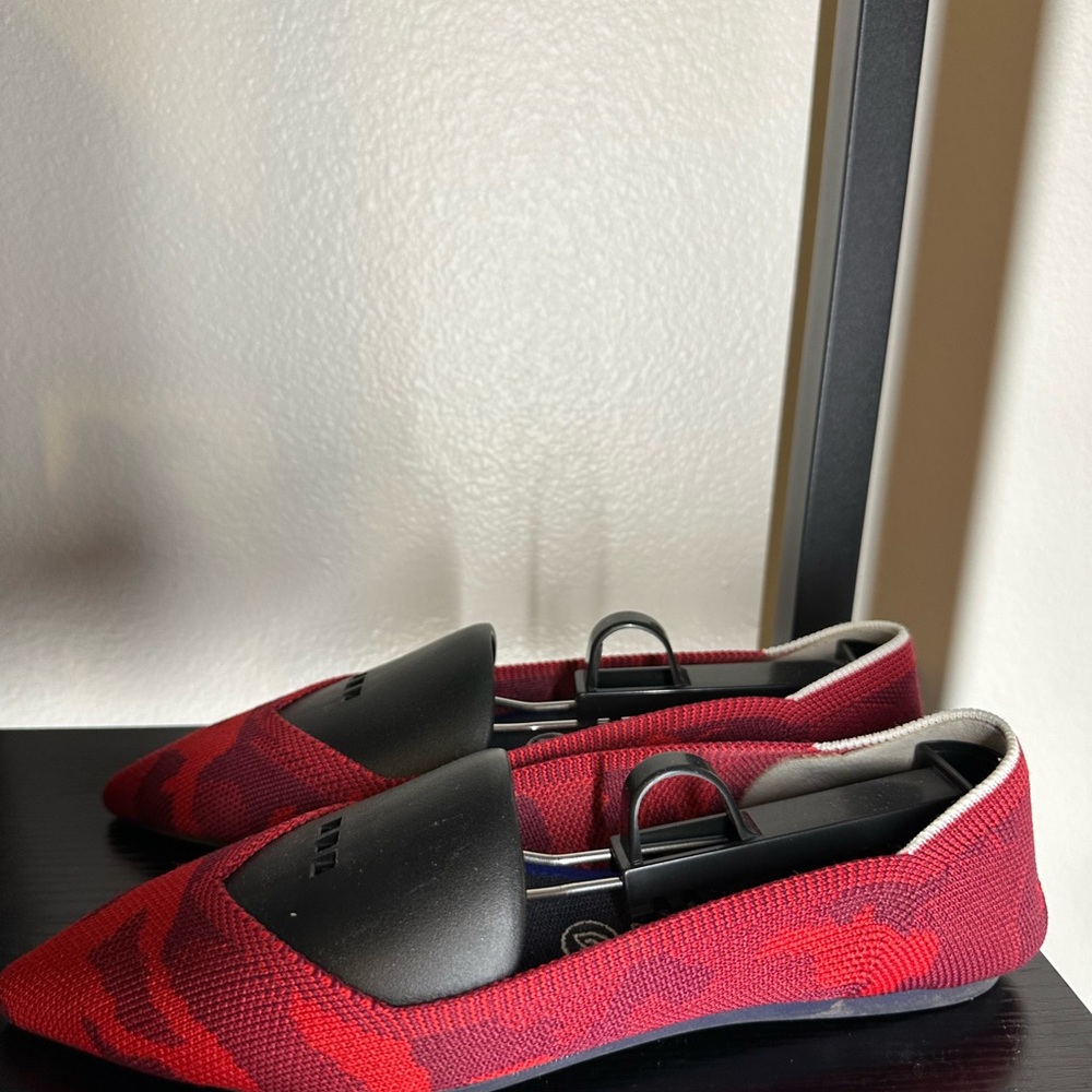 Rothy’s Red Camo Point - image 2